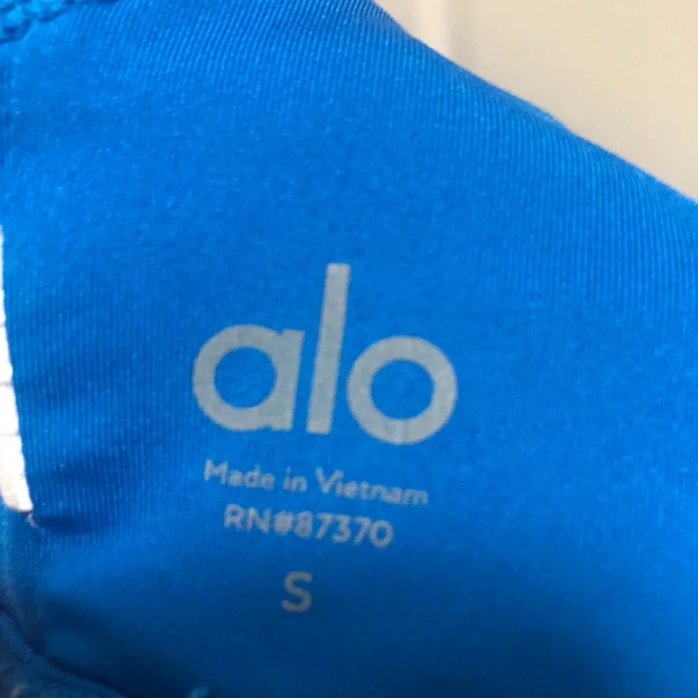 Alo Yoga strappy bra Size Small great conditions